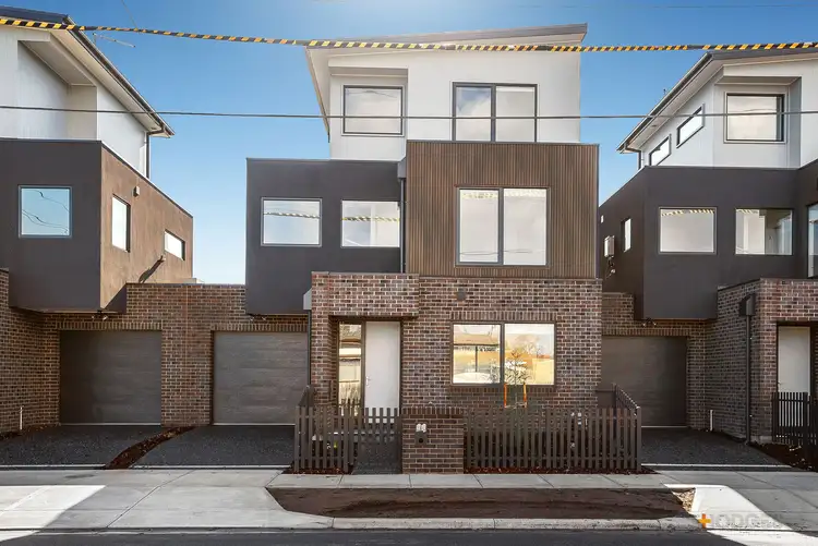 2B McKenzie Street, Seaford VIC 3198