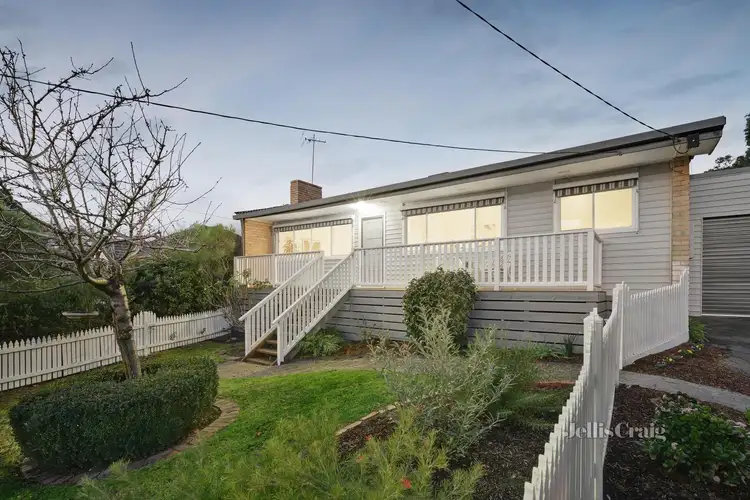54 Para Road, Montmorency VIC 3094