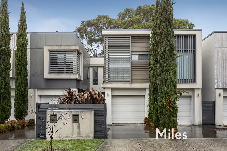 5 Woodstock Crescent, Ivanhoe VIC 3079