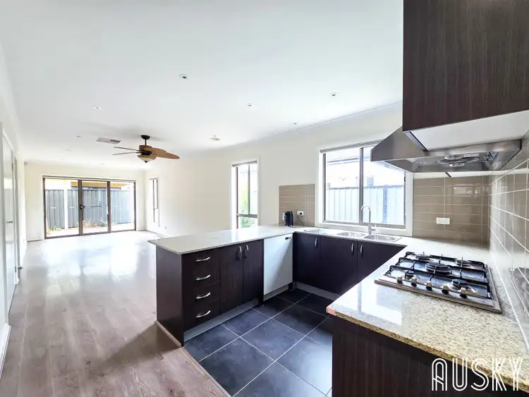 13 Legacy Drive, Truganina VIC 3029