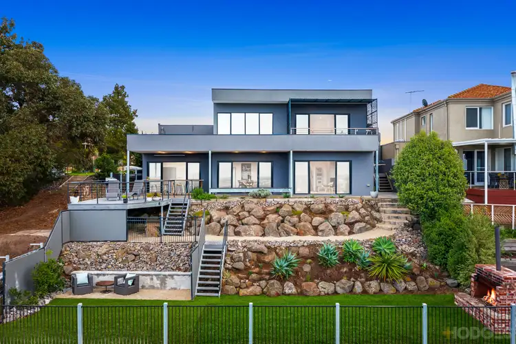 21 Montrose Place, Highton VIC 3216