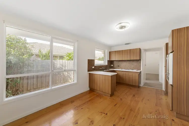 10/9 Coorigil Road, Carnegie VIC 3163