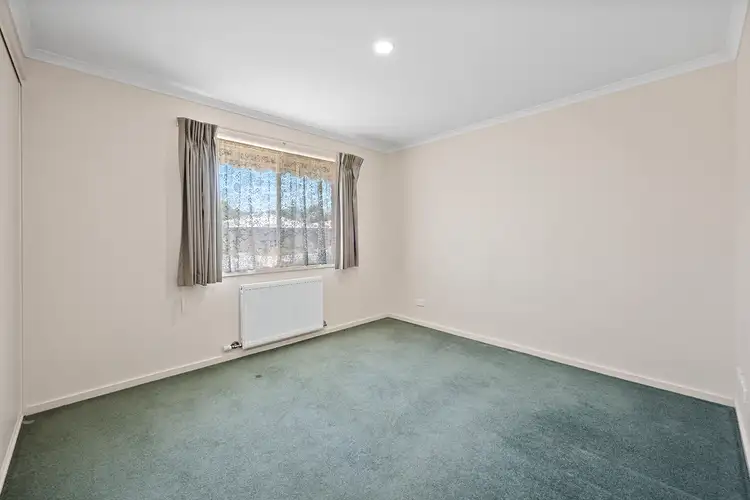 Fifth view of Homely house listing, 1 Jemacra Place, Mount Clear VIC 3350