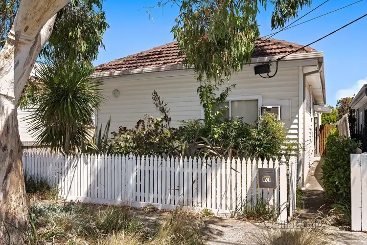 1/9 Monmouth Street, Newport VIC 3015