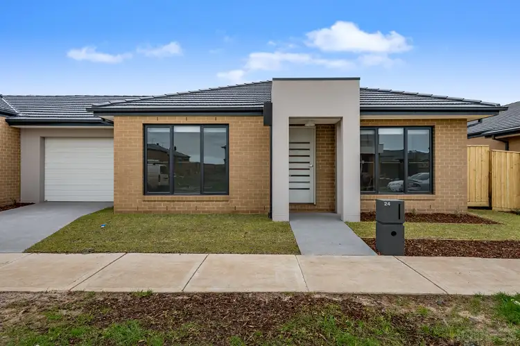 24 Tapioca Street, Manor Lakes VIC 3024