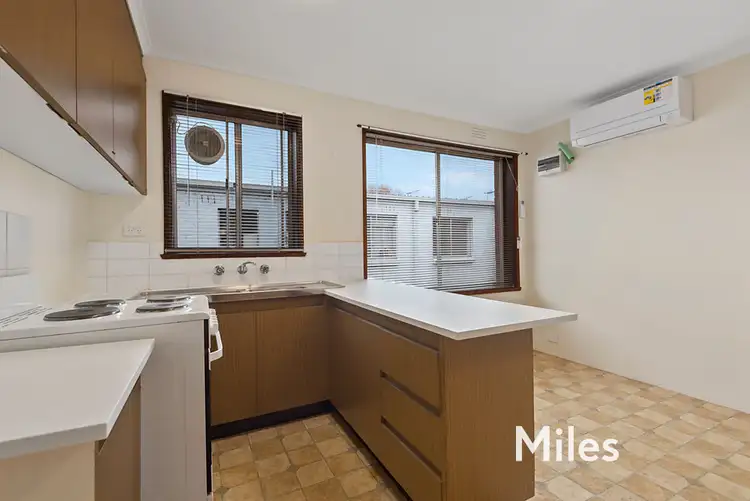 Third view of Homely apartment listing, 6/26 Rushall Street, Fairfield VIC 3078