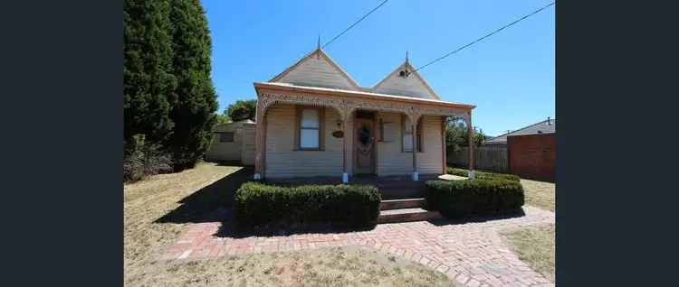 2 Bagge Street, Golden Point VIC 3350