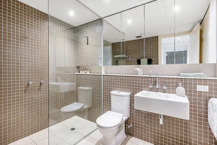 Sixth view of Homely apartment listing, 3708/1 Freshwater Place, Southbank VIC 3006