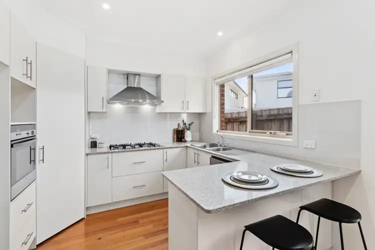 Second view of Homely unit listing, 2/7 Katta Court, Ashwood VIC 3147