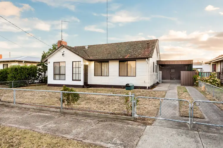 Main view of Homely house listing, 21 Wattle Avenue, Wendouree VIC 3355