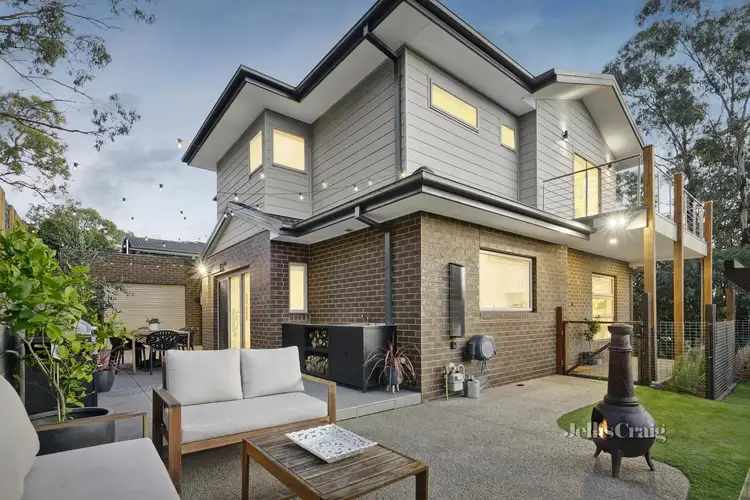 1/6 Shalbury Avenue, Eltham VIC 3095