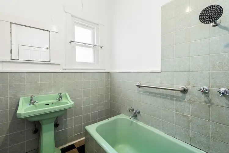 Sixth view of Homely house listing, 18 Brentani Avenue, Elsternwick VIC 3185