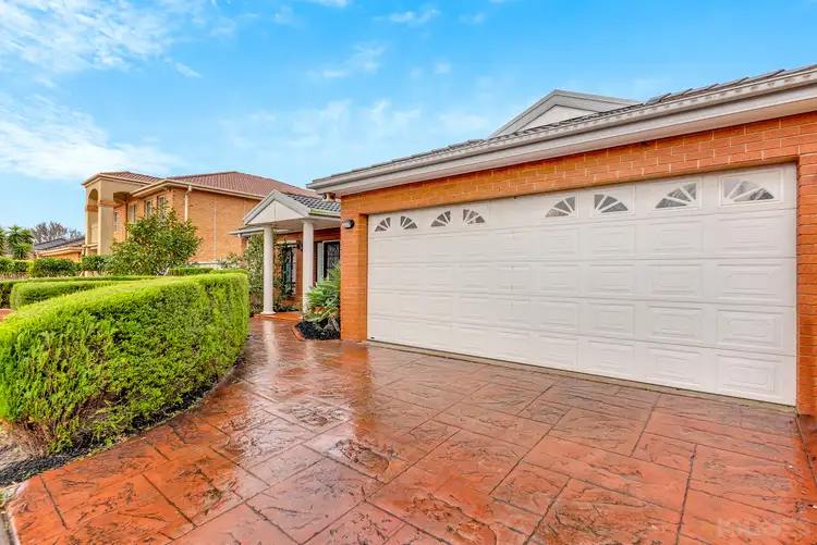 Second view of Homely house listing, 4 Palm Grove Boulevard, Aspendale Gardens VIC 3195