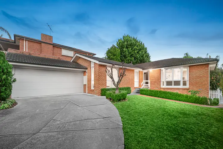5 Thomas Hardy Drive, Templestowe VIC 3106