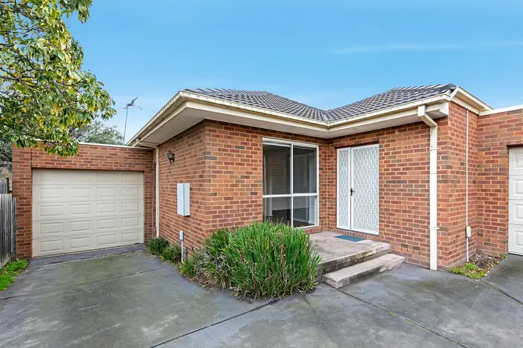 2/103 Station Street, Burwood VIC 3125