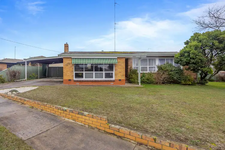 29 Eton Street, Wendouree VIC 3355