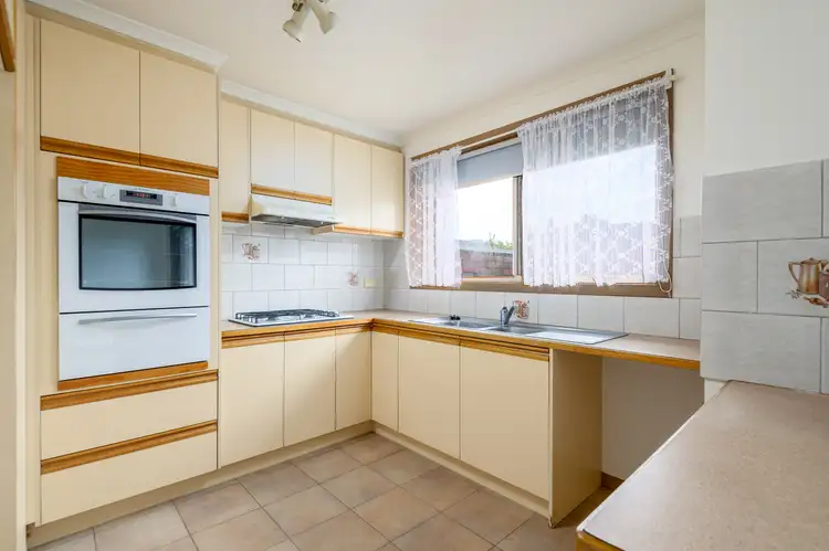 Fifth view of Homely unit listing, 2/19 Logie Street, Oakleigh VIC 3166
