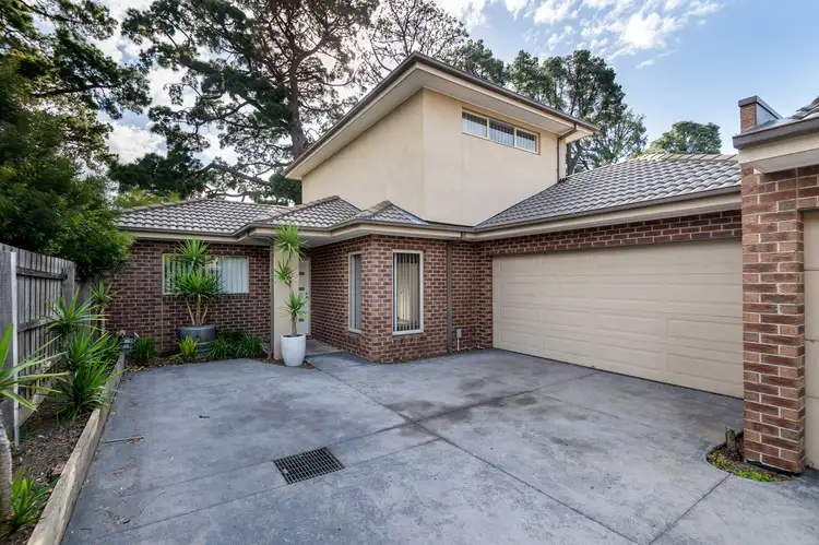 Main view of Homely townhouse listing, 2/7 Kingsley Grove, Mount Waverley VIC 3149