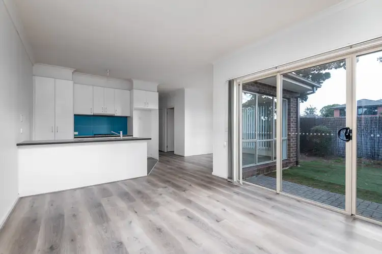 Third view of Homely townhouse listing, 2/7 Kingsley Grove, Mount Waverley VIC 3149