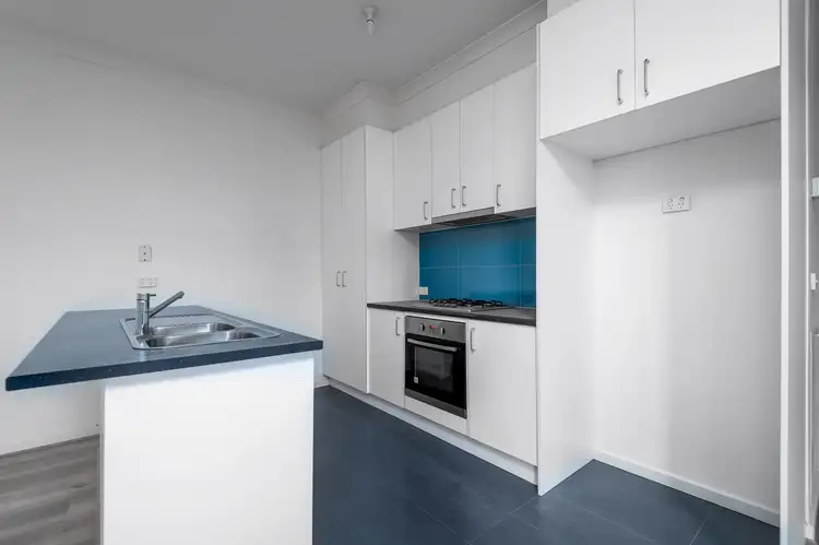 Fifth view of Homely townhouse listing, 2/7 Kingsley Grove, Mount Waverley VIC 3149