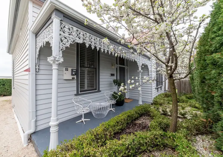 4 Valentine St