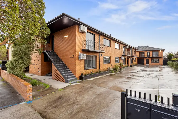 17 Cassels Road, Brunswick VIC 3056