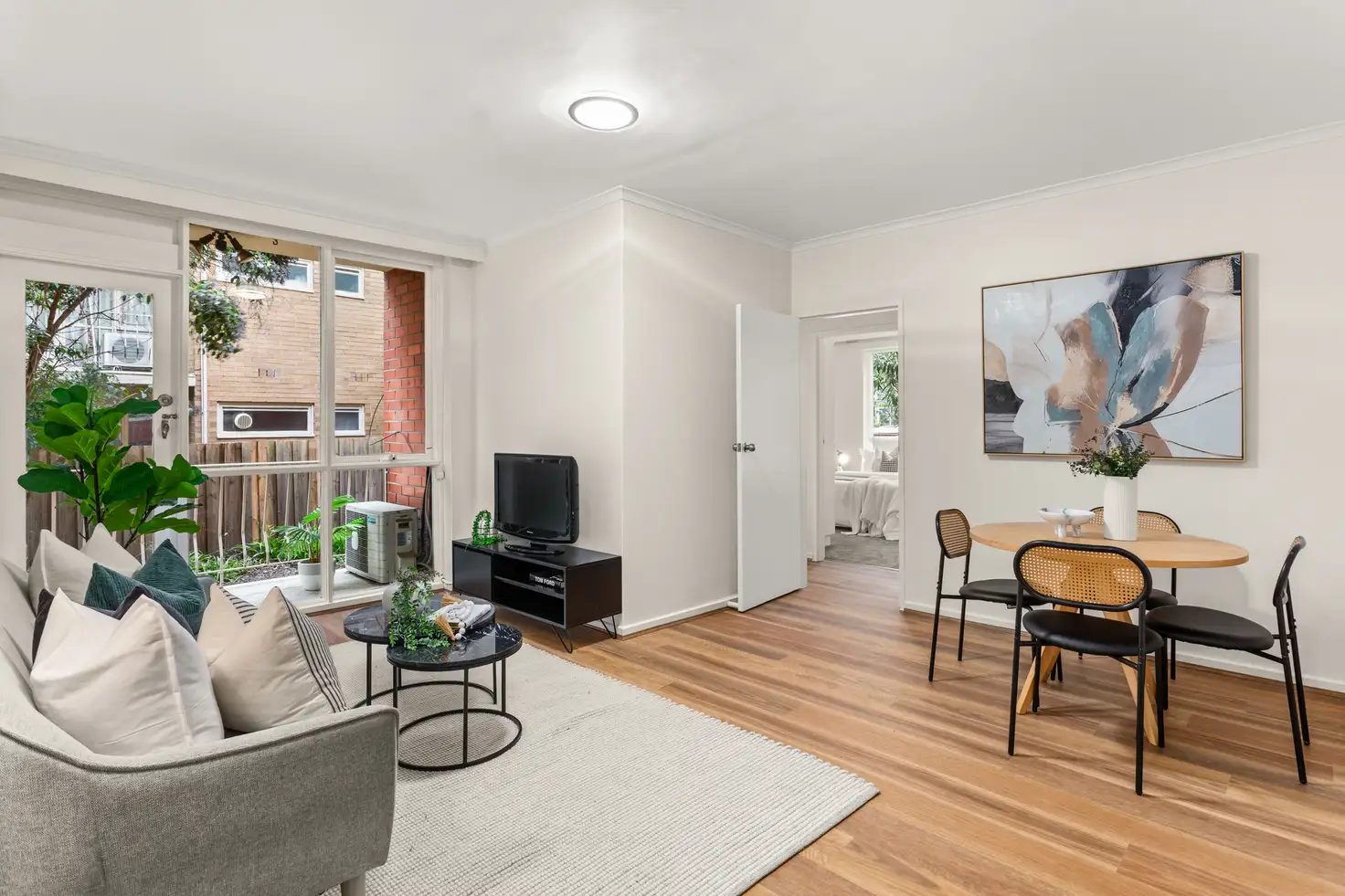 Main view of Homely unit listing, 2/71 Edgar Street North, Glen Iris VIC 3146