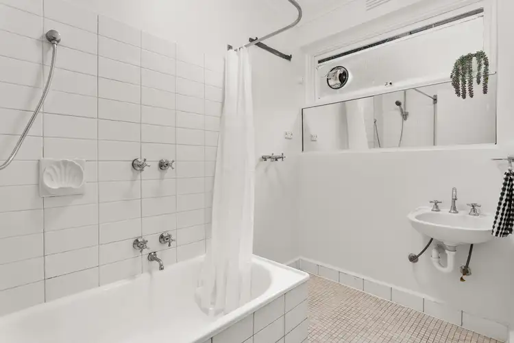 Sixth view of Homely unit listing, 2/71 Edgar Street North, Glen Iris VIC 3146