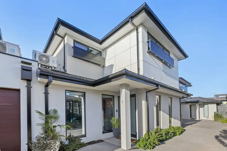Main view of Homely townhouse listing, 2/6 Edsall Street, Highett VIC 3190