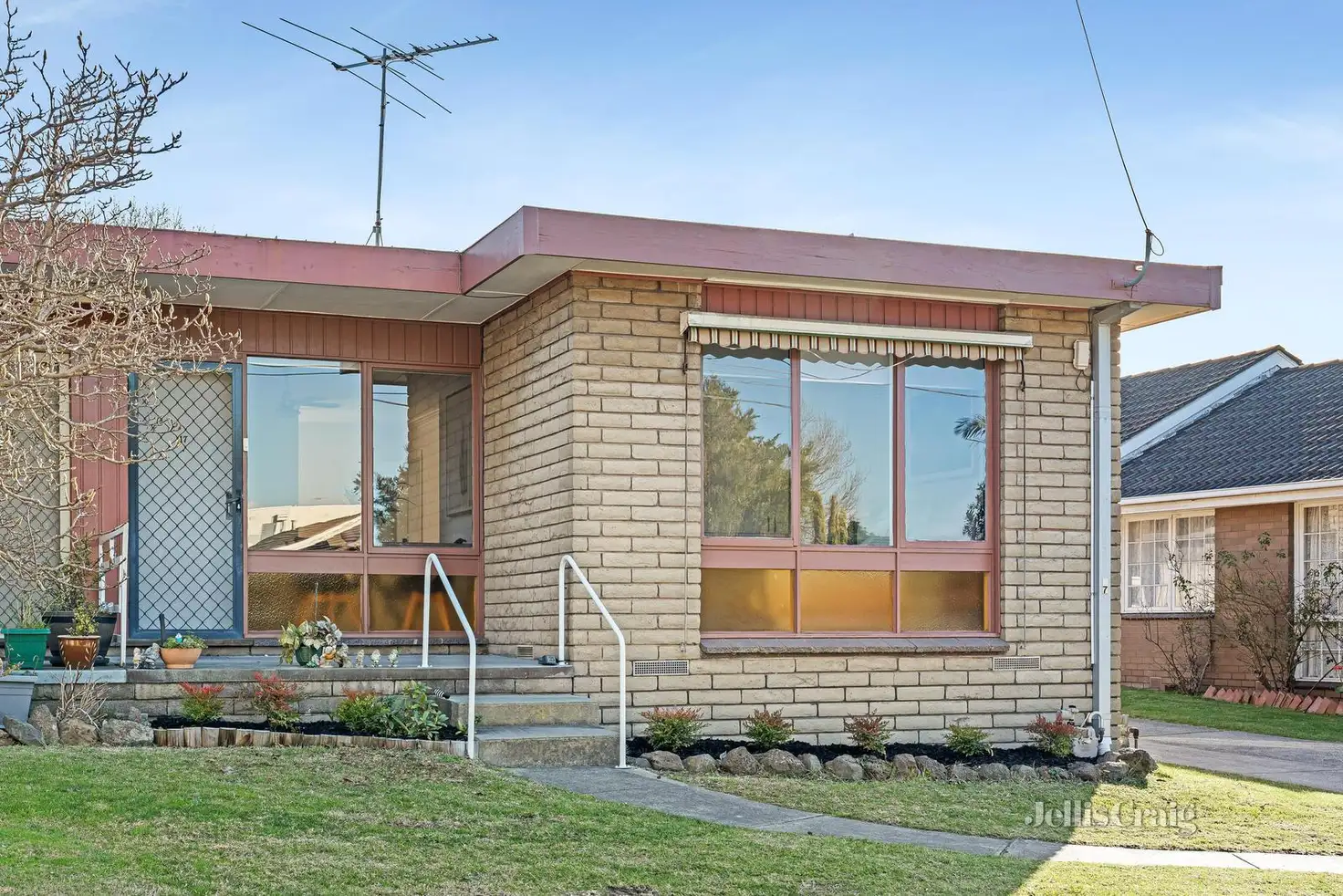 Main view of Homely unit listing, 17/1-6 Chaprowe Court, Cheltenham VIC 3192