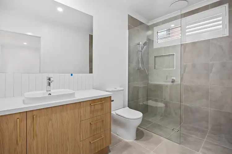 Fifth view of Homely house listing, 4A Plante Ct, Strathdale VIC 3550