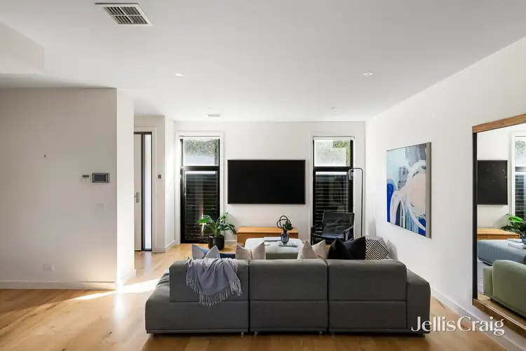 Fifth view of Homely townhouse listing, 2/8 Deborah Avenue, Bentleigh East VIC 3165