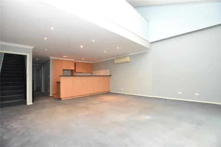 5 Nicholson Place, Melbourne VIC 3000