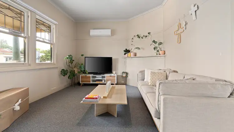 15 Nightingale Street, Newington VIC 3350