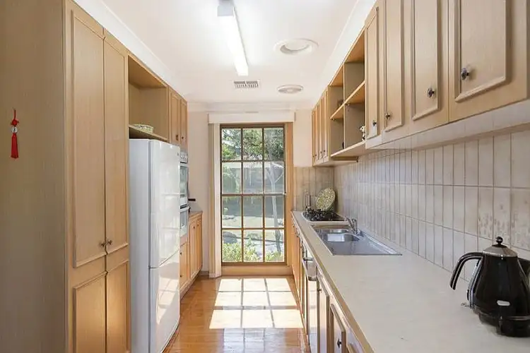 20 Sunnybrook Drive, Wheelers Hill VIC 3150