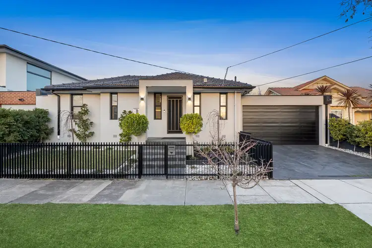 Main view of Homely house listing, 2/172 Atherton Road, Oakleigh VIC 3166