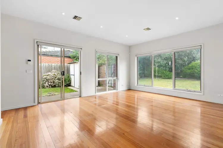 Fifth view of Homely unit listing, 1/10 Montgomery Avenue, Mount Waverley VIC 3149