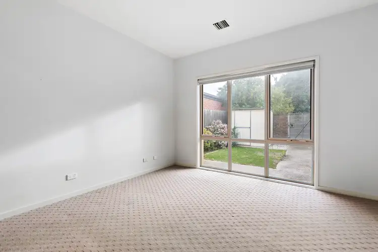 Sixth view of Homely unit listing, 1/10 Montgomery Avenue, Mount Waverley VIC 3149