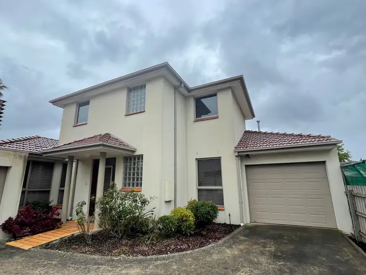 2/11 Hinkler Road, Glen Waverley VIC 3150