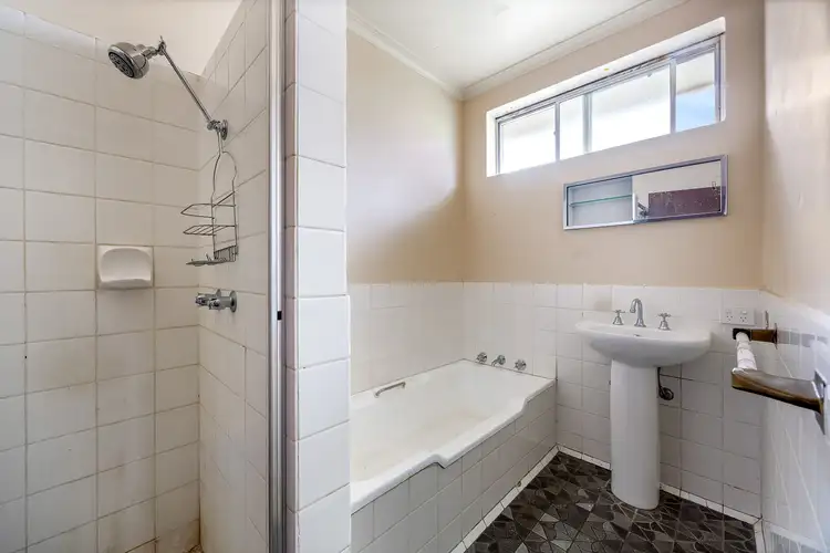 Fifth view of Homely unit listing, 6/1110 Howitt Street, Wendouree VIC 3355