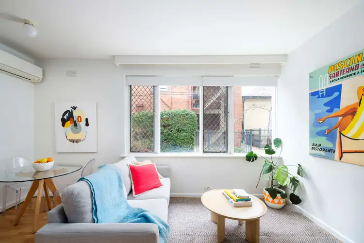 Third view of Homely flat listing, 5/25 Brighton Road, St Kilda VIC 3182