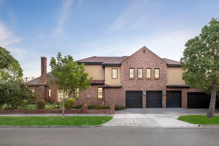9 Huntingfield Road, Brighton VIC 3186