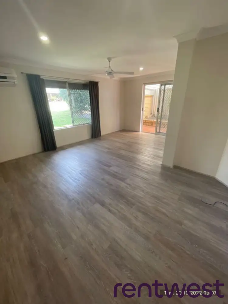 Second view of Homely house listing, 8 Highview Rise, Ballajura WA 6066