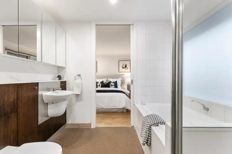 Sixth view of Homely unit listing, 2/13 Binnie Street, Brighton East VIC 3187