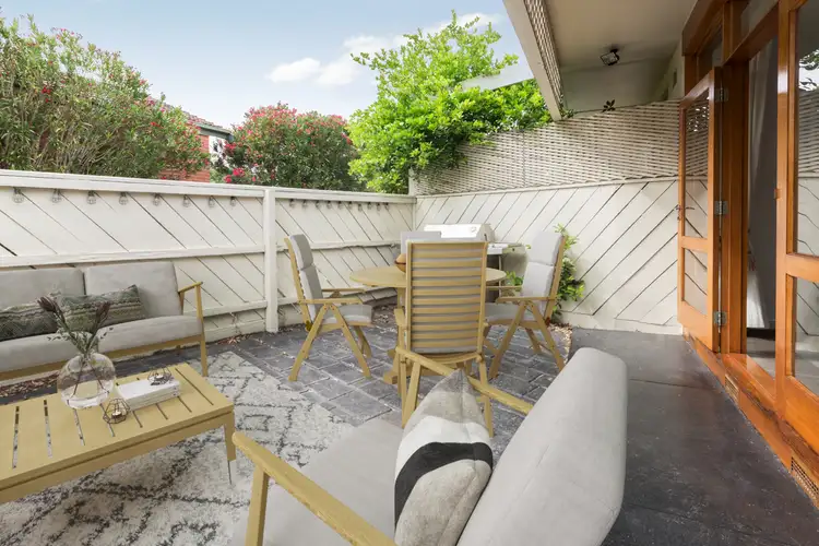 Second view of Homely unit listing, 2/39 Carlingford Street, Elsternwick VIC 3185