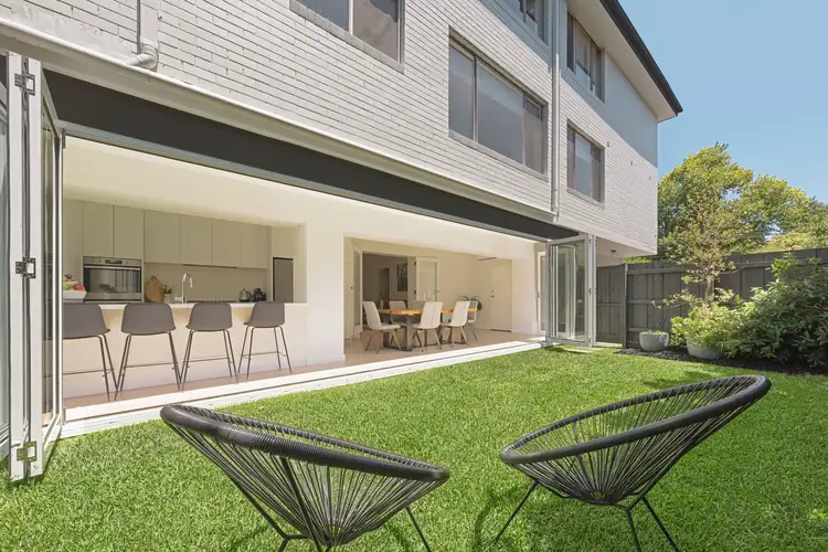 1/64 Edgar Street North, Glen Iris VIC 3146