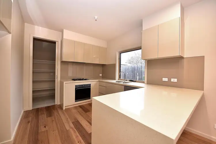 3/82 Essex Road, Mount Waverley VIC 3149