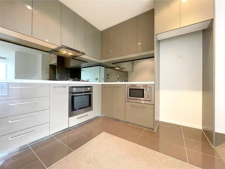 Third view of Homely apartment listing, 2403/118 Kavanagh Street, Southbank VIC 3006
