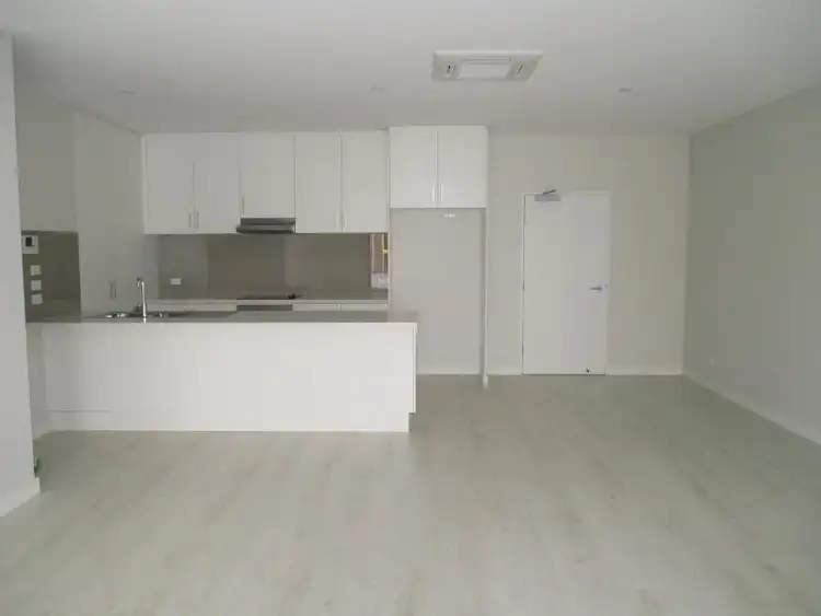 Third view of Homely apartment listing, 1/174 Upper Heidelberg Road, Ivanhoe VIC 3079