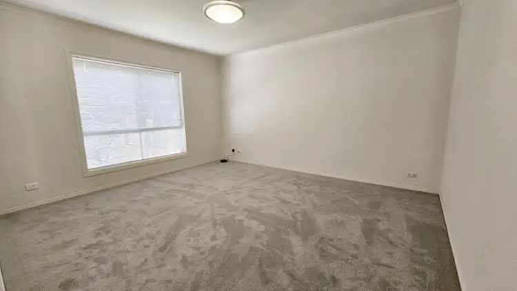 Fifth view of Homely townhouse listing, 1/23 Manchester Grove, Glen Huntly VIC 3163